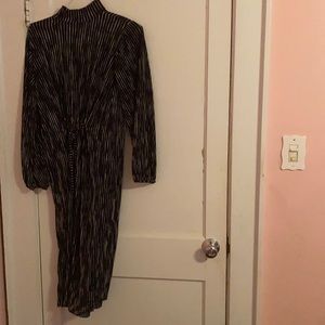 Zara midi long sleeve black and white dress